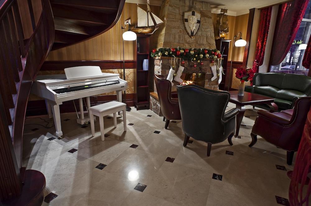 Frapolli Hotel On Deribasivska Street Odessza Kültér fotó