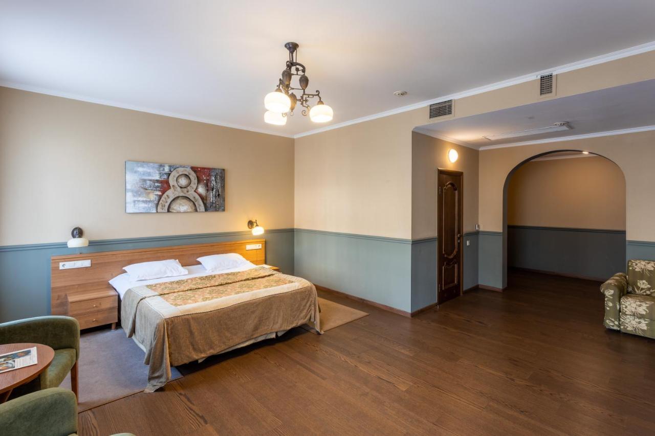 Frapolli Hotel On Deribasivska Street Odessza Kültér fotó