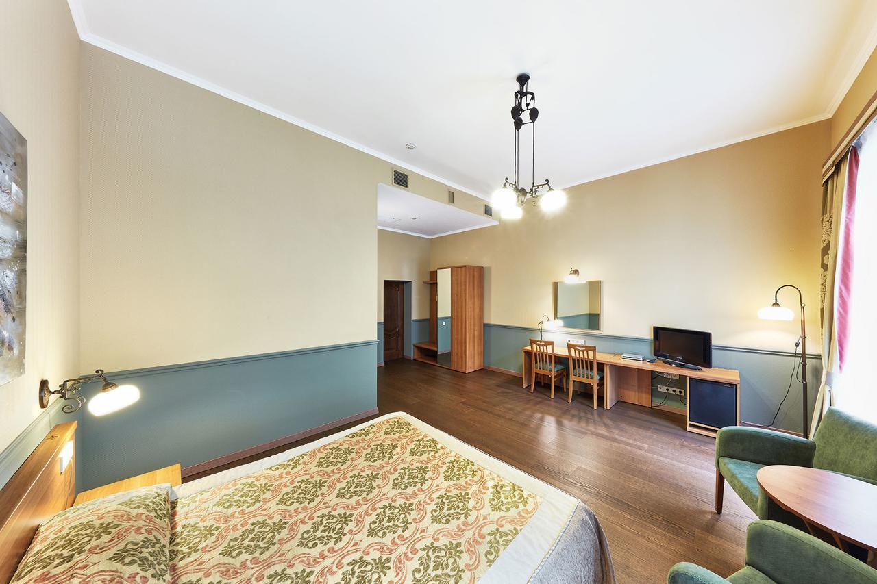 Frapolli Hotel On Deribasivska Street Odessza Kültér fotó