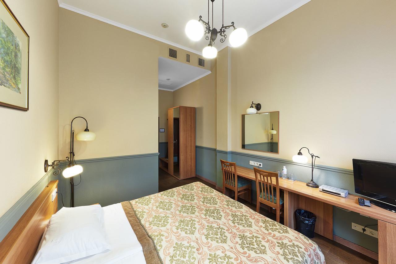 Frapolli Hotel On Deribasivska Street Odessza Kültér fotó