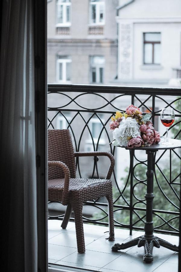 Frapolli Hotel On Deribasivska Street Odessza Kültér fotó